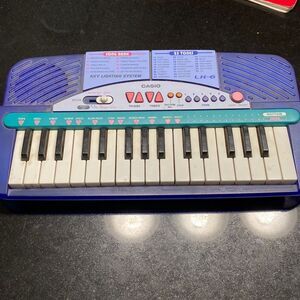 keyboard purplish blue Casio LK-6 32-Key Lighted Key System Mini Keyboard